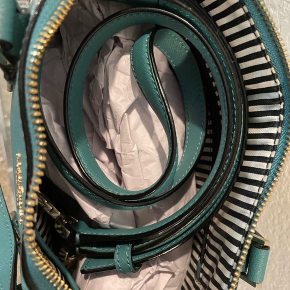 Kate Spade crossbody teal blue green handbag. - Picture 4 of 5
